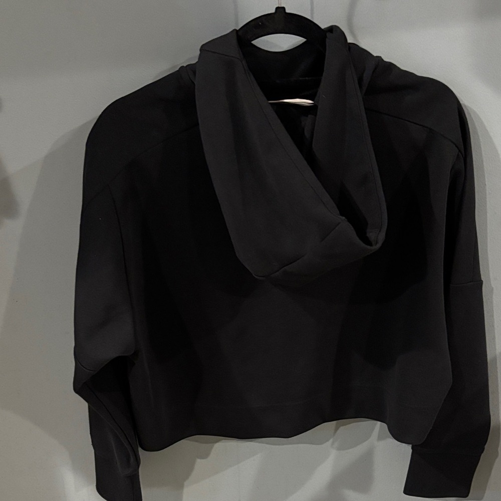 Adidas Black Women's Cropped hooded Sweatshirt size medium - Picture 4 of 5